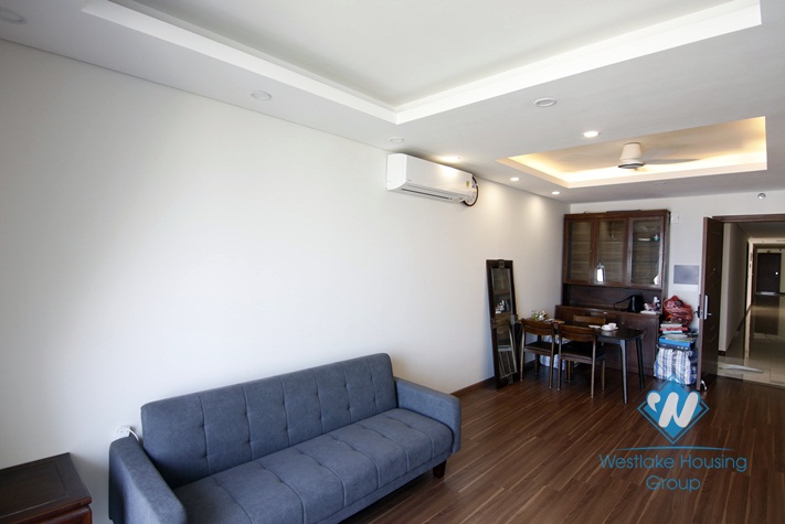 A nice and cheap 2 bedroom apartment for rent in Ngoai giao doan, Tay ho